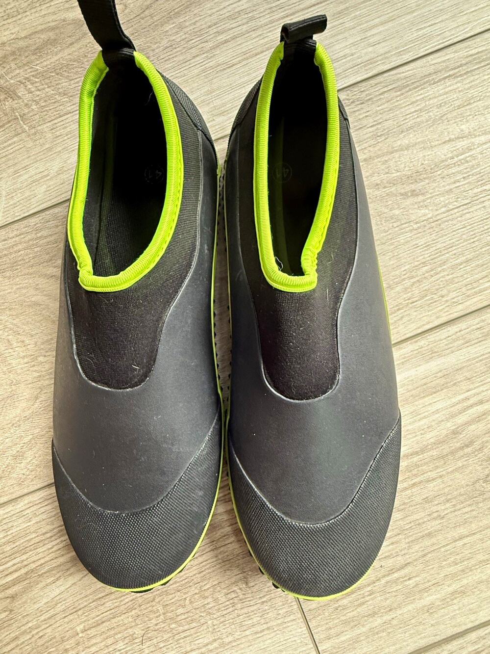 Camping / Garden Men's Slip-On Water Shoes Black/Green Trim US 41 Medium (D, M)